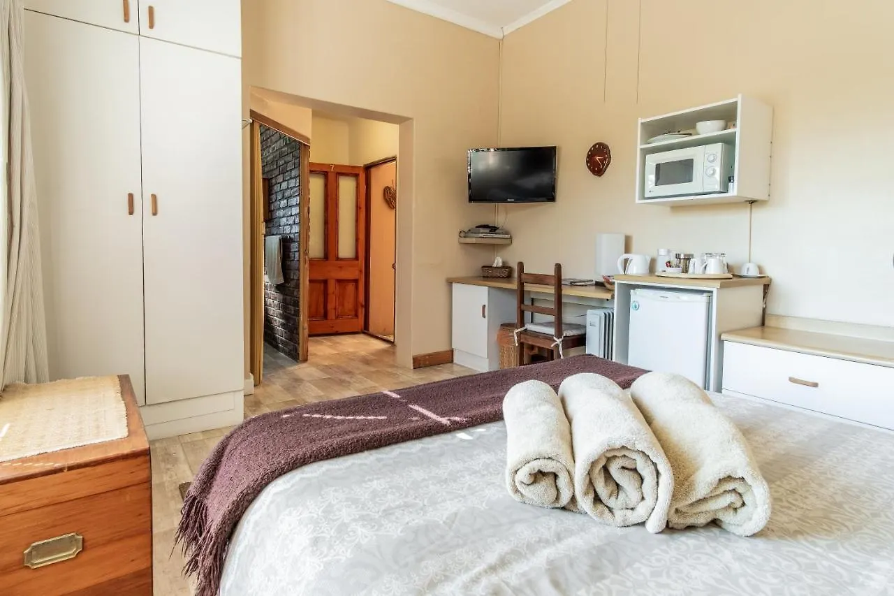 Treetops Guesthouse Port Elizabeth 3*,  South Africa
